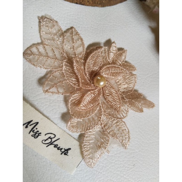 aplikasi bunga bordir daun