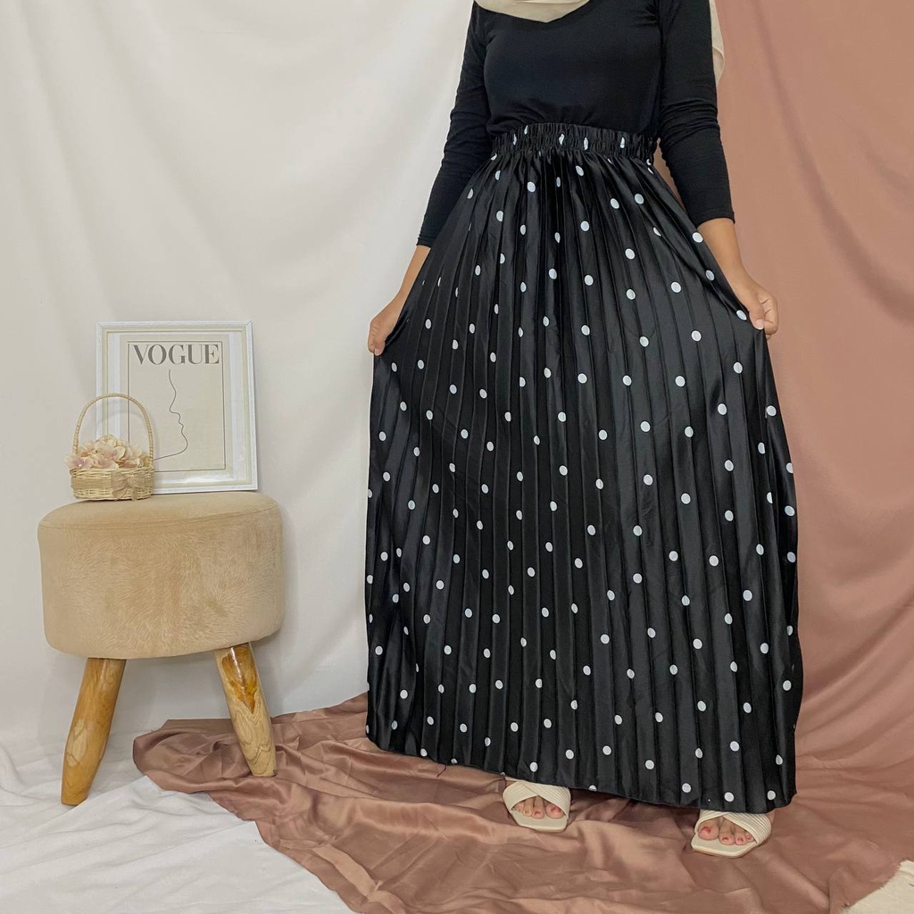 ROK PLISKET HYGET LIPATAN BESAR/ROK PLISKET KLOK MOTIF POLKADOT