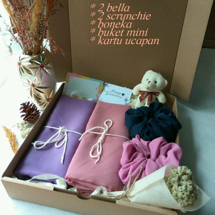 

hampers hijab/hampers ulang tahun/hampers wisuda/hampers lebaran dll