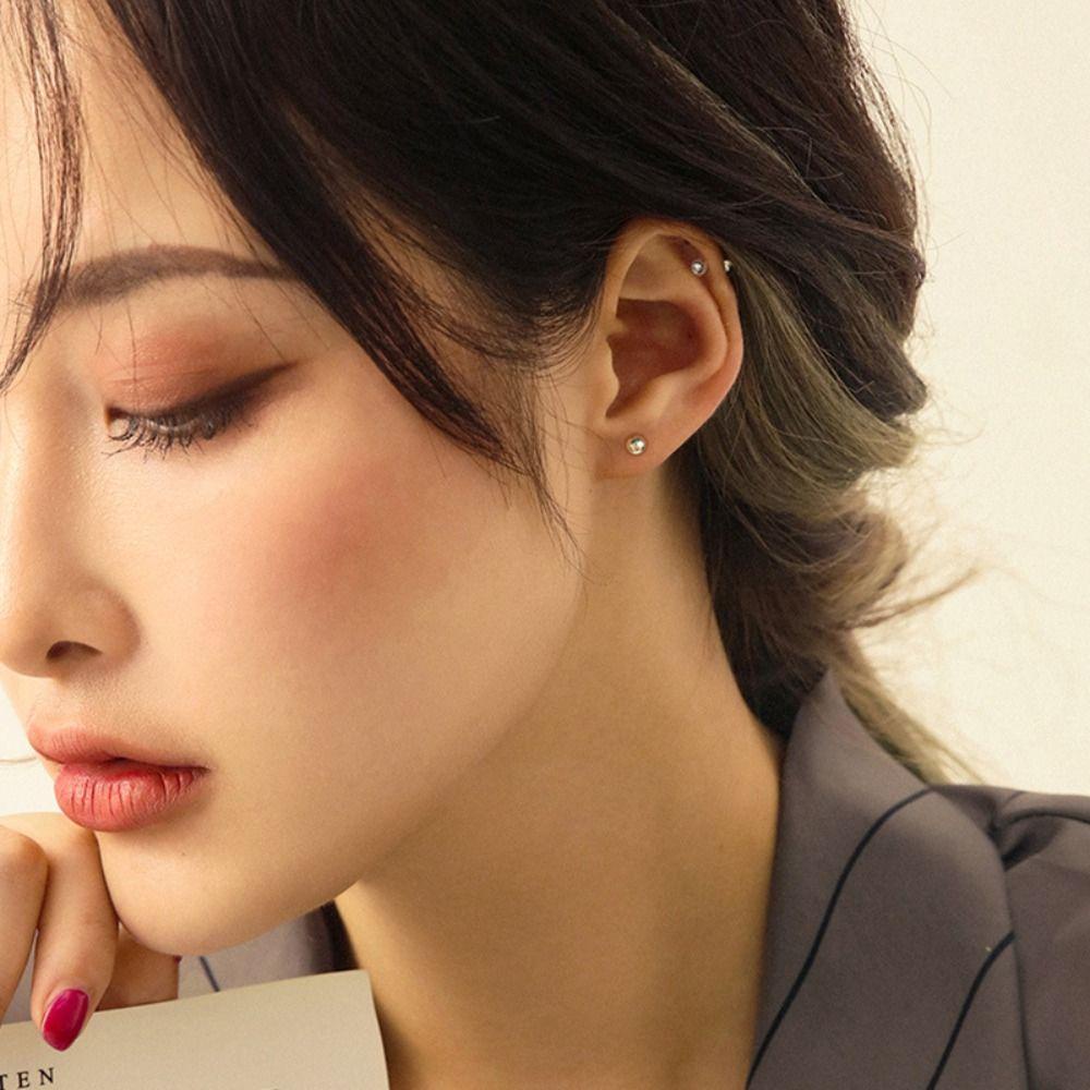 Needway   Anting Pejantan Sederhana Harian Manis Desain Fashion Kubus Bintang Temperamen Geometris Telinga Tulang Kuku