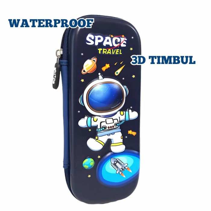 

Kotak Pensil 3D Timbul Import Cowok Karakter Astronot Galaxy Small