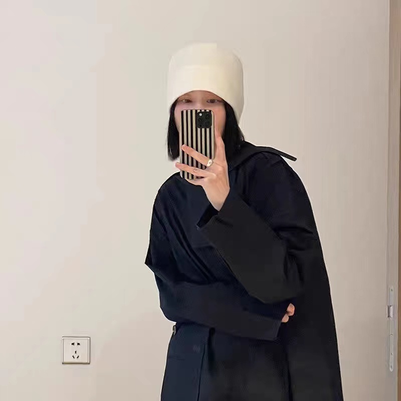 IPHONE Ins Motif Garis Cocok Untuk Iphone14 14pro 14plus 13 13mini 13pro 13prm iPhone12 7Plus 8Plus Xr XS 13 12mini Pro Max Empat Sudut Casing Ponsel Tahan Guncangan