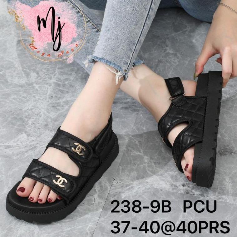 Sale sandal gunung wanita import ori balance