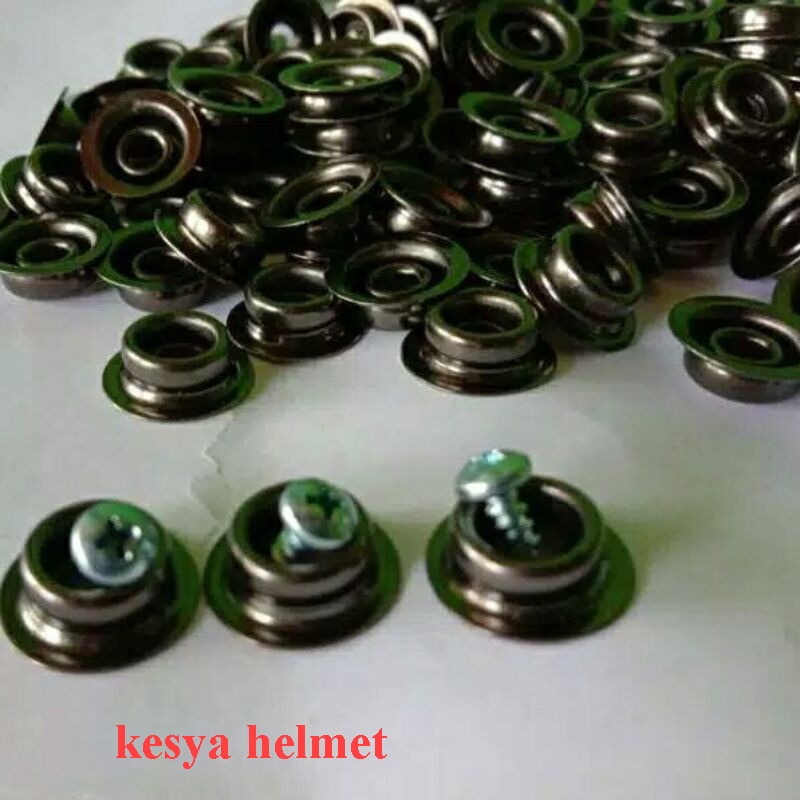 Baut Helm Kancing Helm Bogo 1 Set (3 baut + 3 kancing helm)