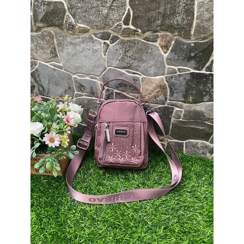 Tas Selempang Chibao 5892-22 Bahan Kanvas. Tas Wanita Tas selempang wanita Tas Chibao BEST SELLER TERBARU BISA BAYAR DITEMPAT.!!!!