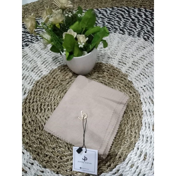 Kerudung Journey Polos ( Bahan Voal)