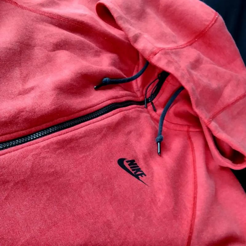 HOODIE NIKE MERAH SXSECONDSTUFF