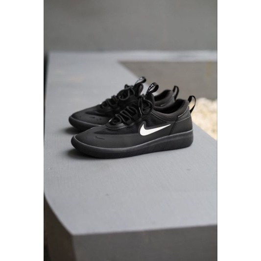 SB Dunk SB Full Black
