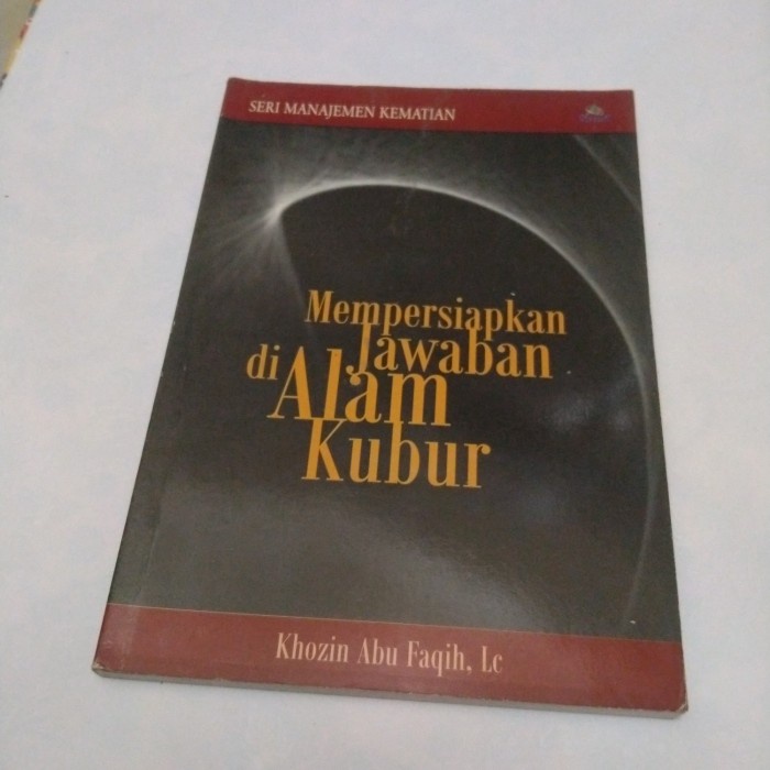 Buku mempersiapkan jawaban di Alam kubur