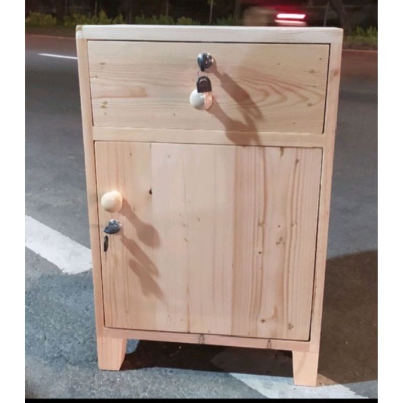 Nakas bedside kayu jati belanda