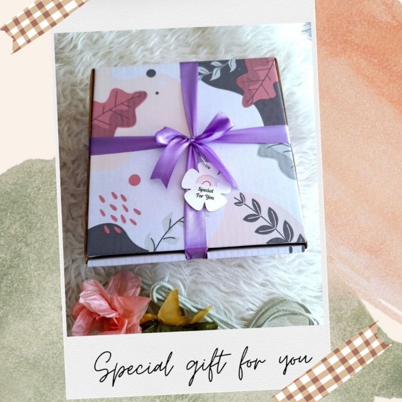 

Hampers Custom