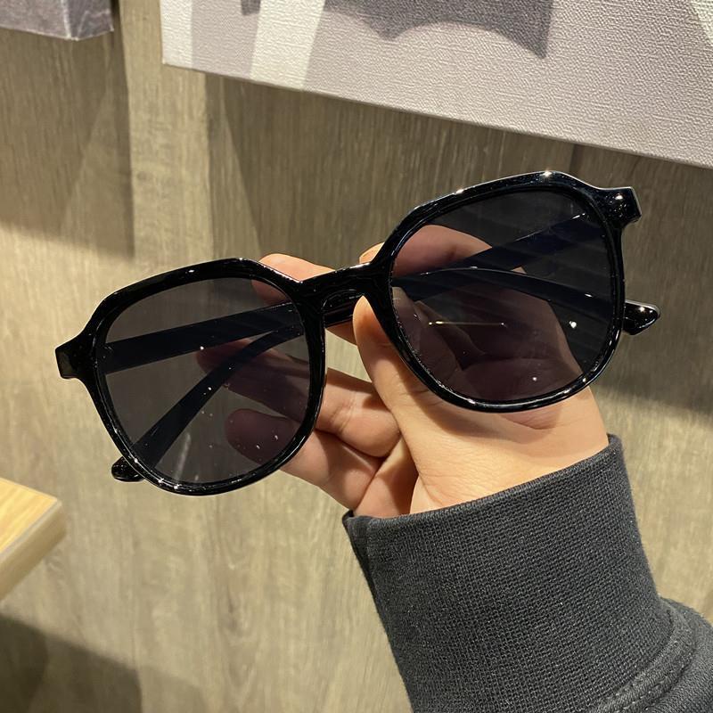 (YUZHU) Vintage Fashion Harajuku Square Frame Kacamata Hitam Wanita Korea Fashion Oversized Frame Sunglasses