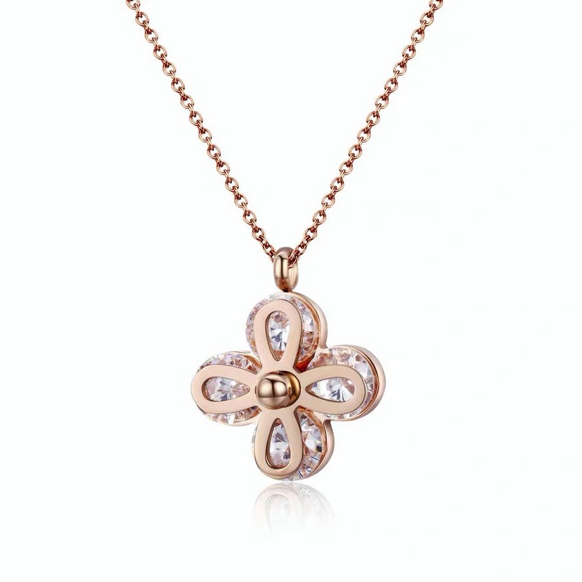 Kalung Bentuk Daun Clover Aksen Berlian Imitasi | Kalung Rantai Dengan Liontin Zircon Untuk Wanita | Aksesoris Bahan Titanium Steel 18K Warna Rose Gold | Perhiasan Bahan Stainless Steel