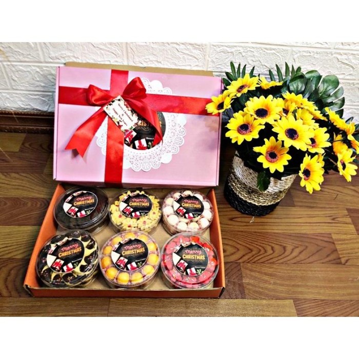 

Ori Paket Kue Kering Hampers Paket Lebaran Paket Natal Kue Kering 036