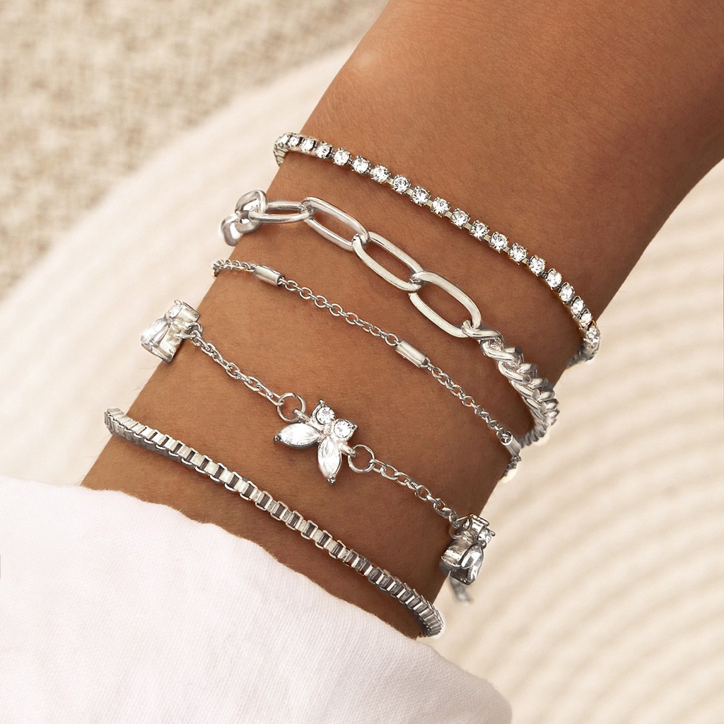 Individual Mode Sederhana Lady Point Diamond Butterfly Rantai Tembaga Bertatahkan Berlian Cakar Rantai Manual Multi-layer Gelang Kombinasi Set