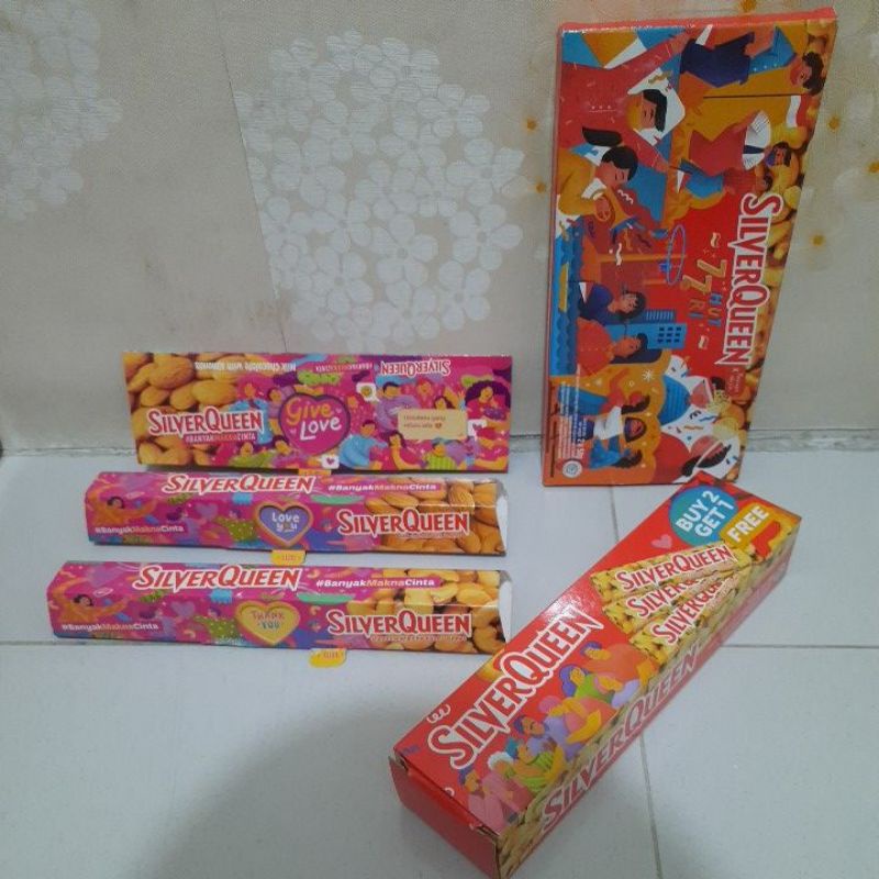 

1pc Cover Coklat Silverqueen Delfi Kitkat Bungkus Coklat Valentine (JUAL KEMASAN TANPA ISI YA)