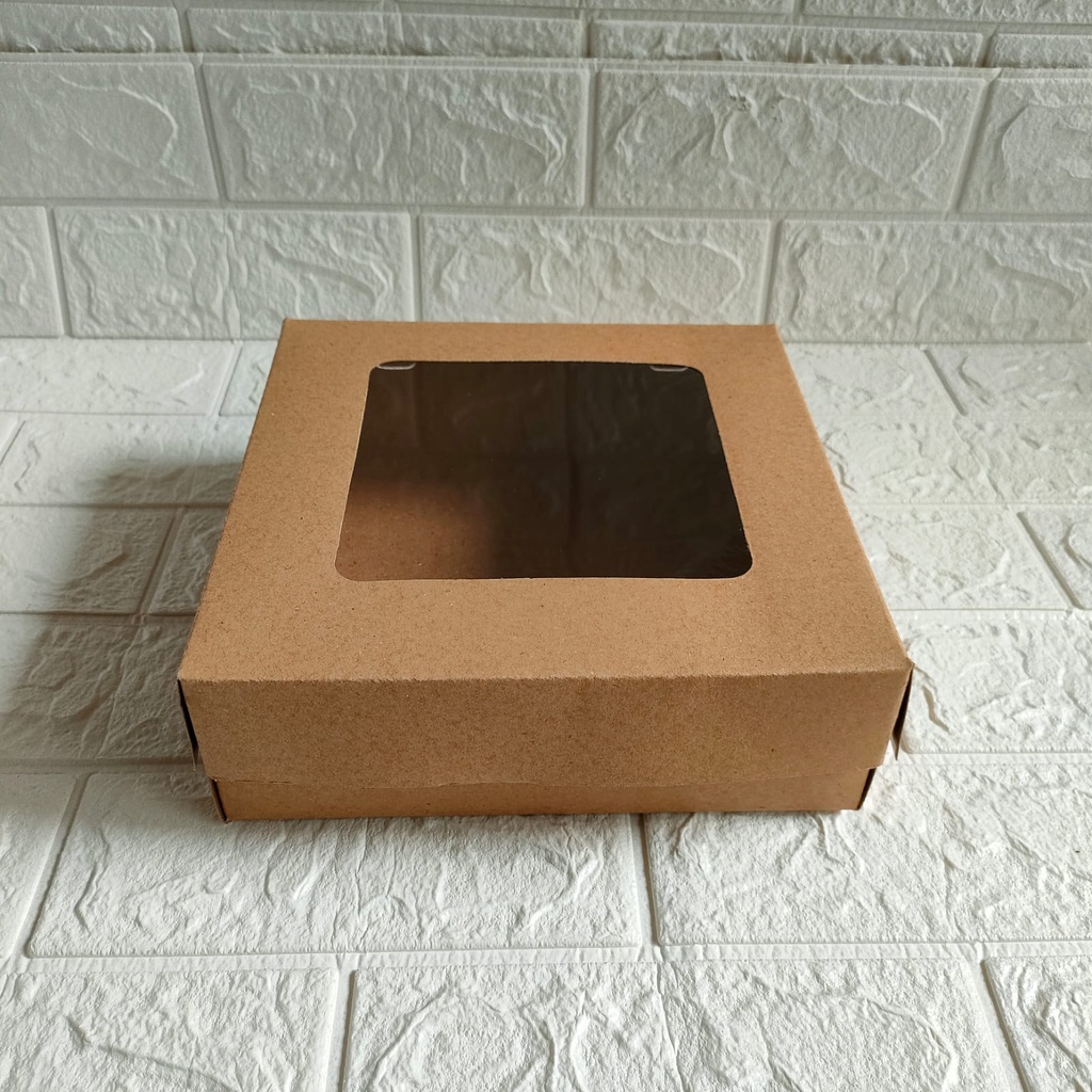 

Box kue coklat R11 Window laminasi / Dus 22 x 22 x 7,2 cm ECERAN per 10