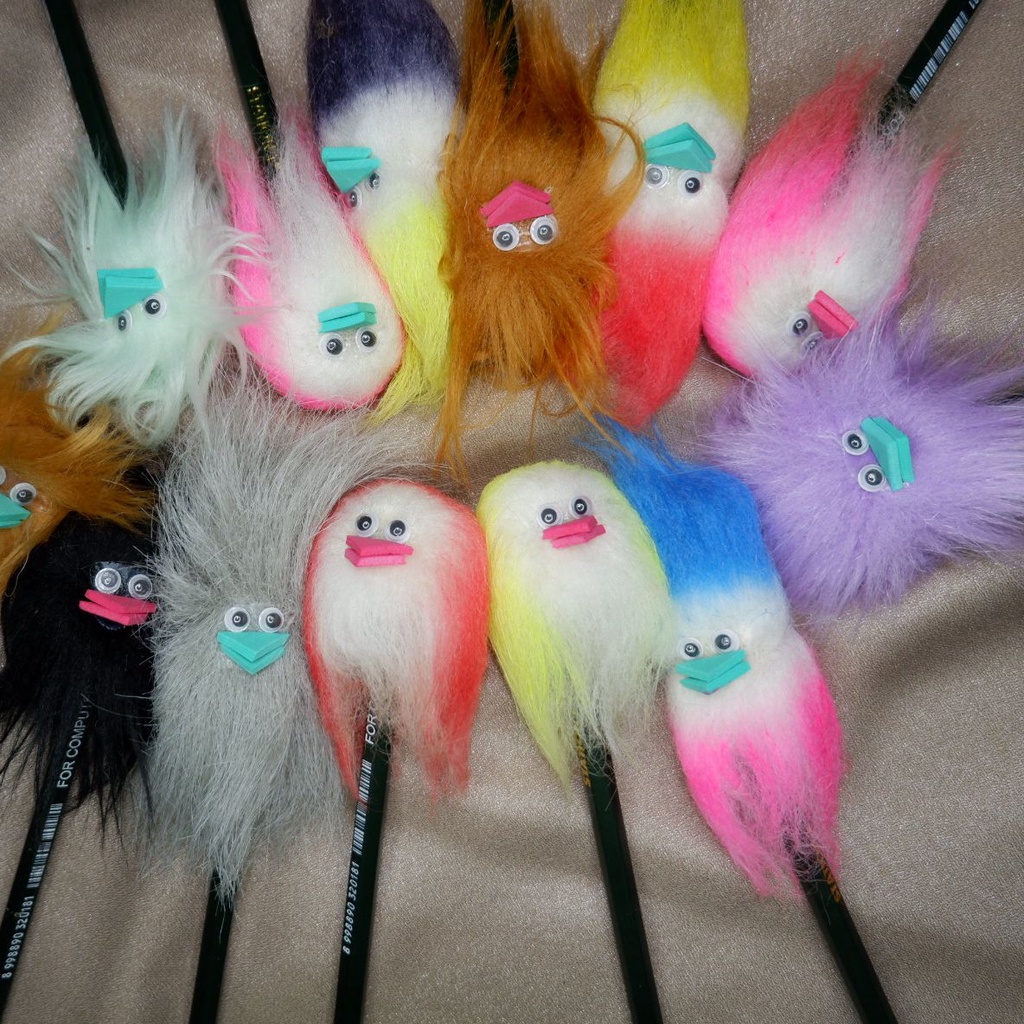 

Jual pensil boneka, Kado Ulang Tahun pensil karakter lucu, pensil boneka anak-anak, pensil lucu, alat tulis sekolah murah