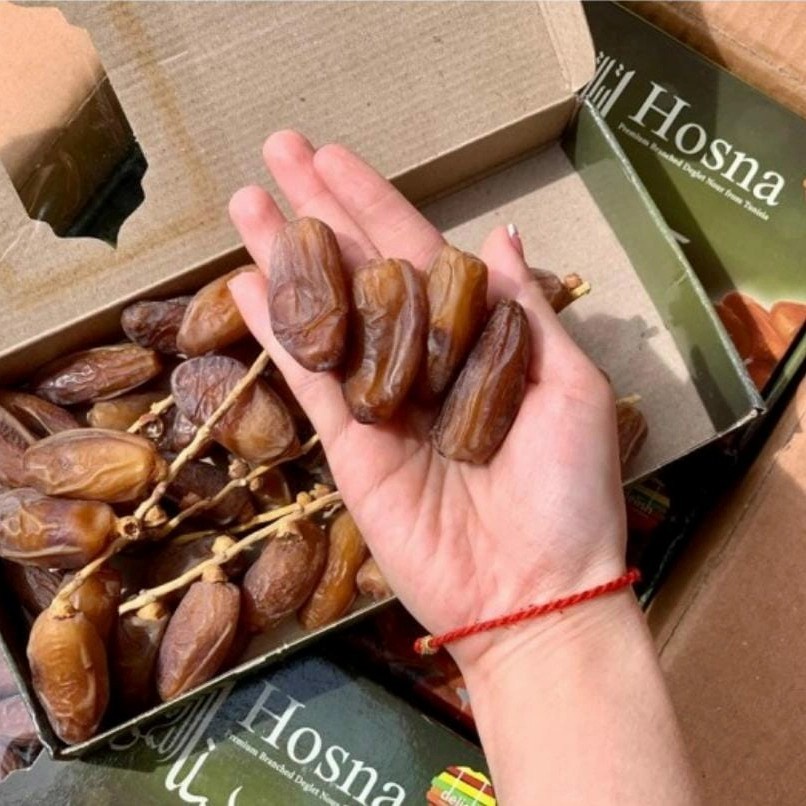 

Kurma Tunis Tangkai 500 Gram Tunisia Tangkai