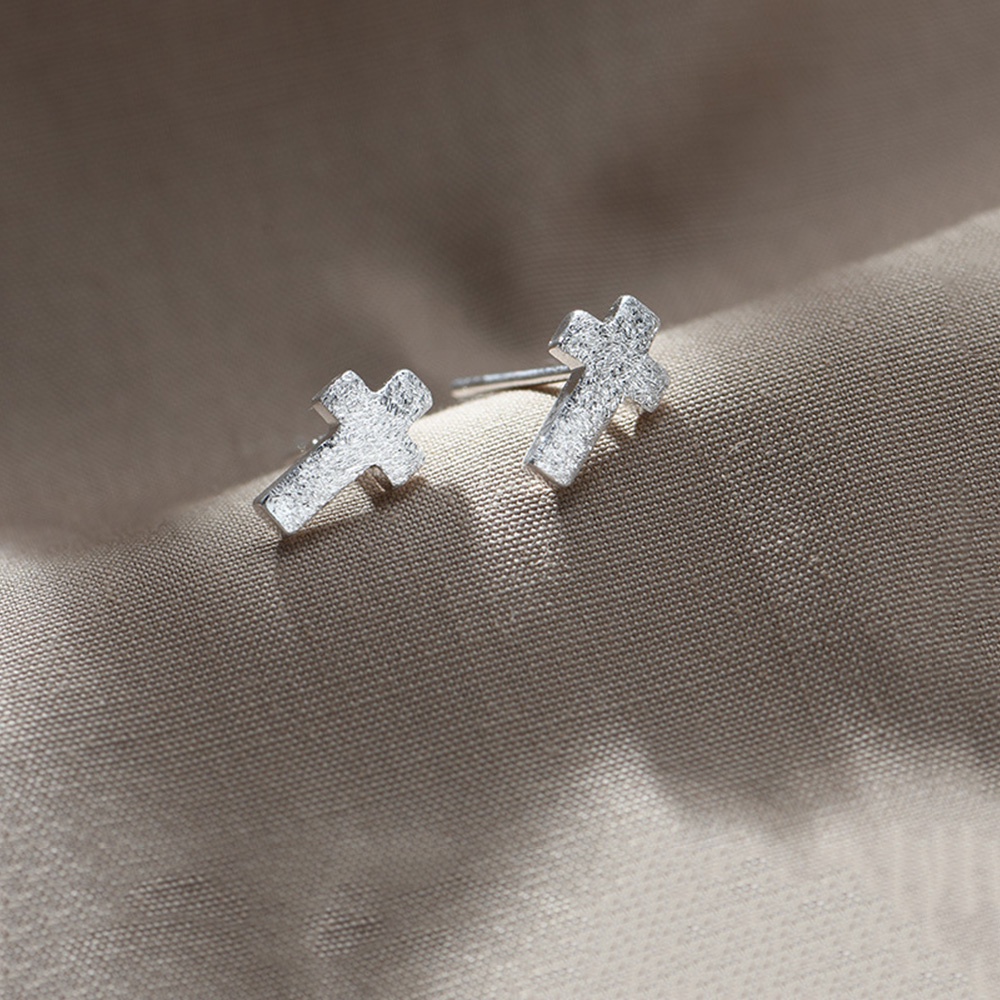 Anting Tusuk Salib Geometris Kecil Simple Lucu Warna Silver Perhiasan Logam Untuk Wanita