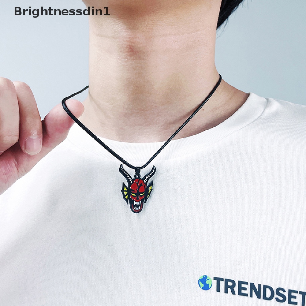 [Brightnessdin1] Stranger Things4 Hellfire Club Liontin Kalung Anting Gantungan Kunci Kostum Halloween Liontin Kalung Untuk TV Drama Fans Teman Hadiah Cosplay Perhiasan Butik