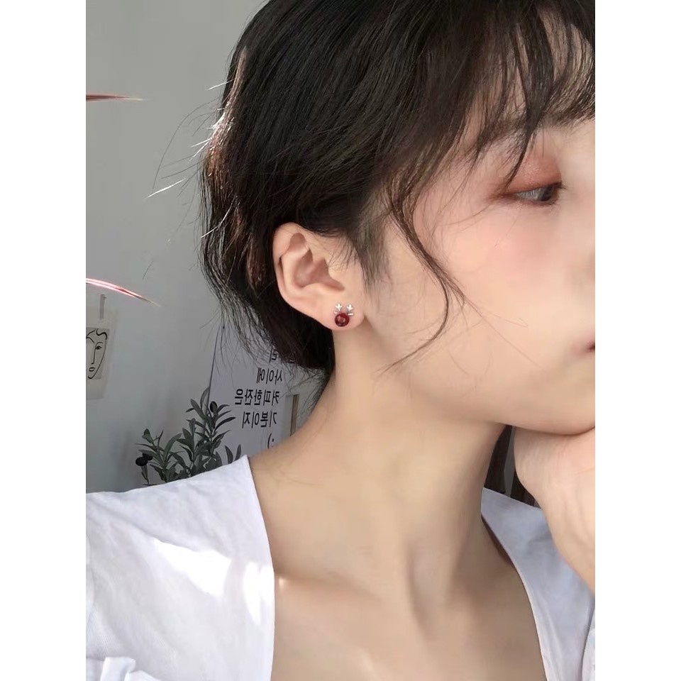 Anting Tusuk Motif Tanduk Rusa Warna Merah Delima Untuk Wanita | Anting Tusuk Model Bunga Peach Mekar Untuk Wanita | Anting Tusuk Model Simple Untuk Wanita | Anting Tusuk Hypoallergenic Anti Air / Pudar Untuk Wanita