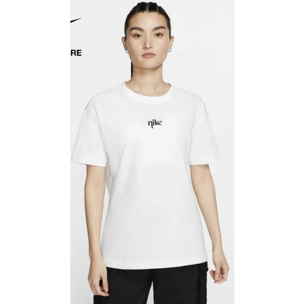 Nike Kaos Wanita Sportwear Boy Street 1- Putih[DH0327-100]