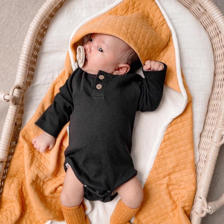 ✪ AKUSVARA - Hoodie Blanket ✮