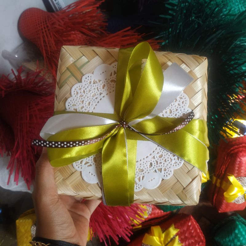 

( B1204 ) SEPASANG BESEK NATURAL PITA 12cm (pita hijau polkadot) / besek hias / besek snack