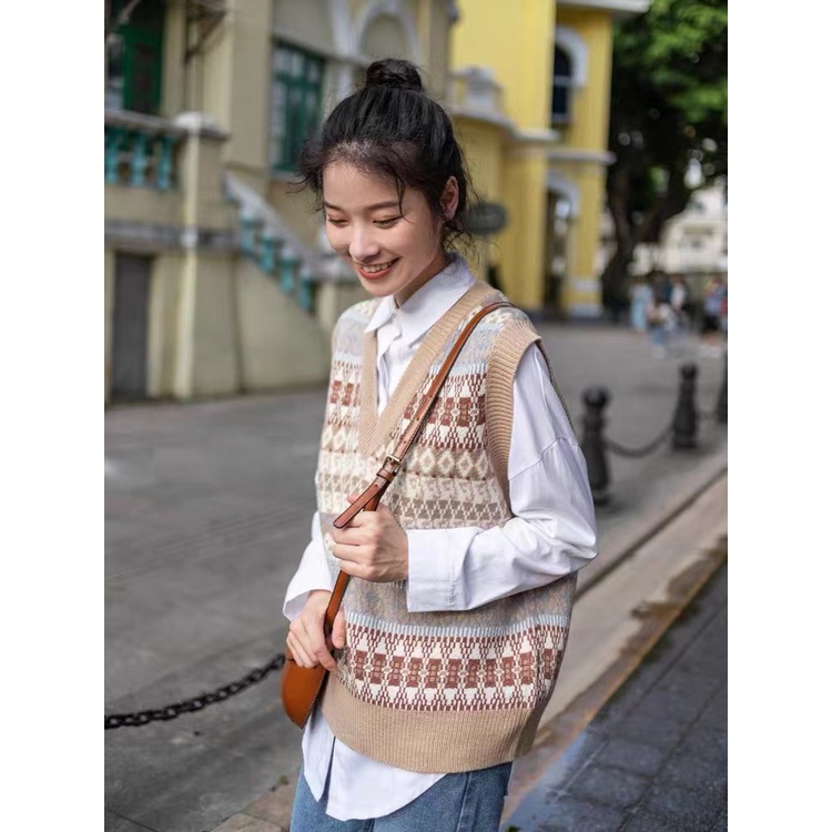 Monica Autumn Korean versatile short loose sweater vest