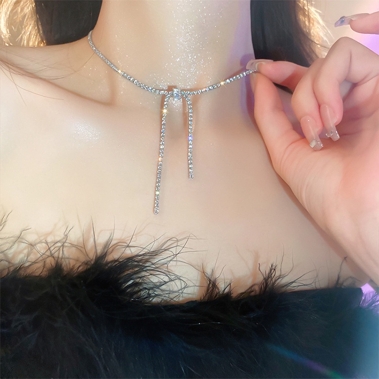 Kalung Rumbai Zircon Choker Rantai Silver Busur Kristal Mewah Untuk Aksesoris Perhiasan Wanita