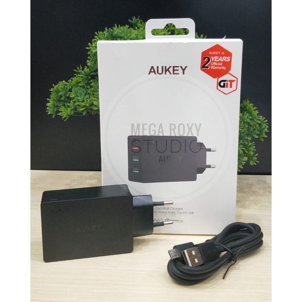 Aukey Charger 3 Port USB Quick Charge 3.0 Fast Charging PA-T14 casan aukey T14