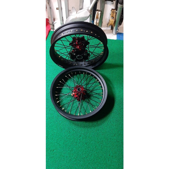 SUPERMOTO CRF TANPA BAN VELGSET SUPERMOTO CRF TANPA BAN