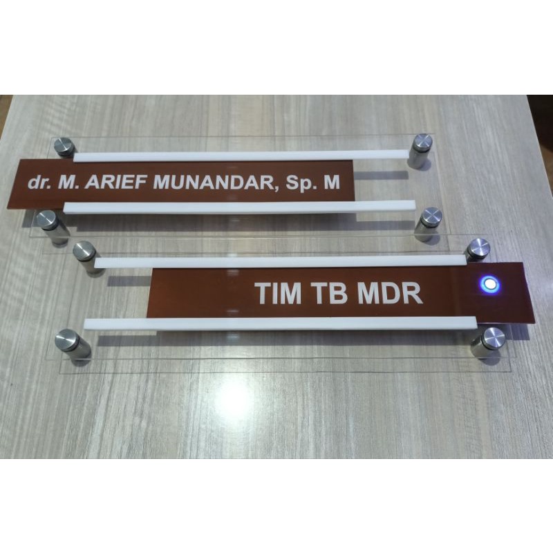 

PAPAN AKRILIK SLIDING/NAME TAG SLIDING/ Papan Nama Penunjuk Ruangan Custom