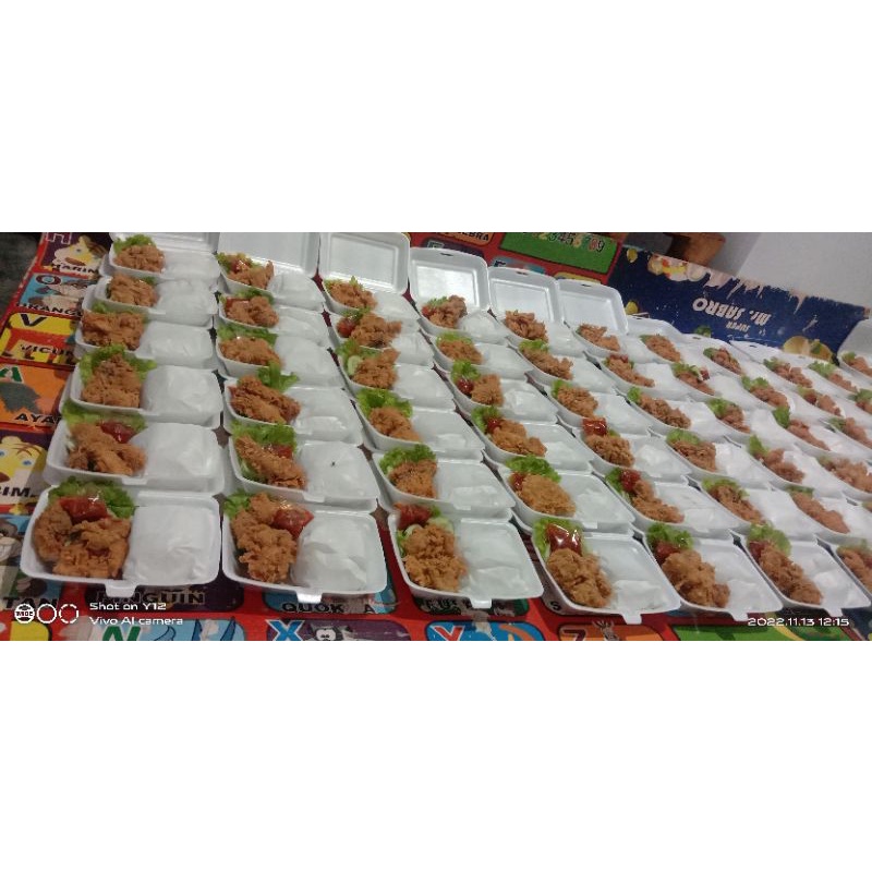 

Nasi Paket ayam crispy 25pax@13000 Halal