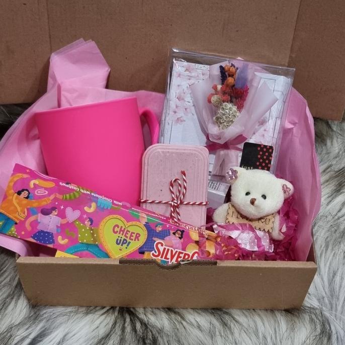 

Spesial Valentine Day Hampers Kado Valentine