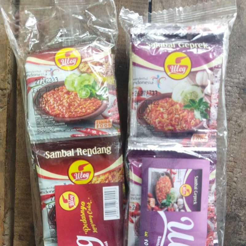 Uleg sambal sambel terasi, bawang, teri, ijo dan sambal kemiri sachet