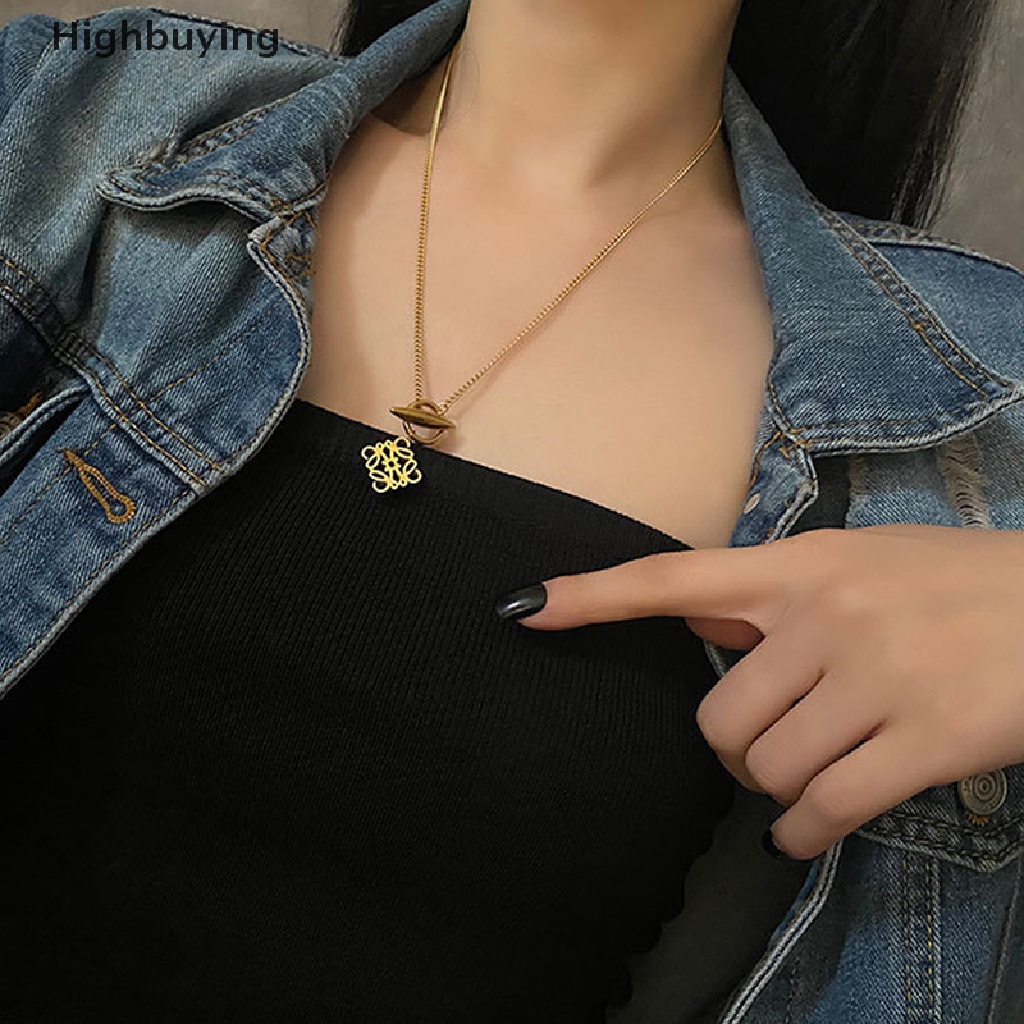 Hbid Kalung Titanium Steel Untuk Wanita Desain Pola Logam Liontin Rantai Sweater Rantai Choker Perhiasan Rantai Klavikula Emas Sweater Rantai Liontin Glory