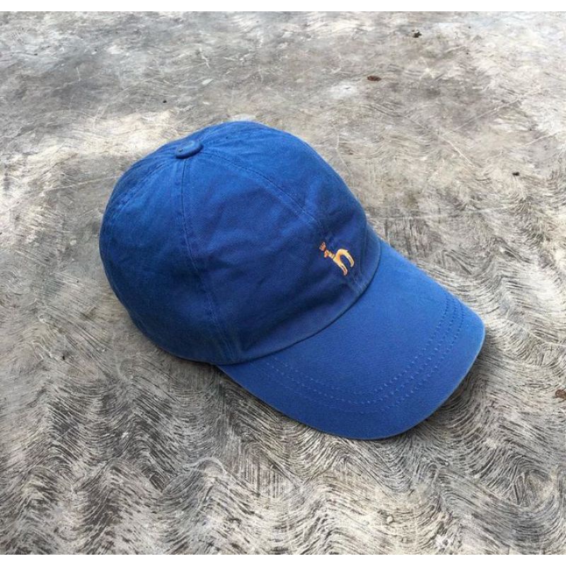 topi hazzys biru