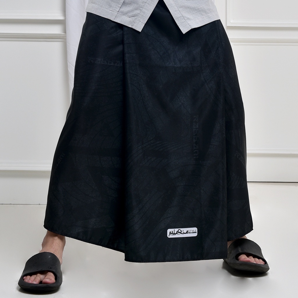 Sarung rabbani motif alwan - sarung hitam polos agak motif - sarung dewasa hitam - sarrung Yazuri 1 