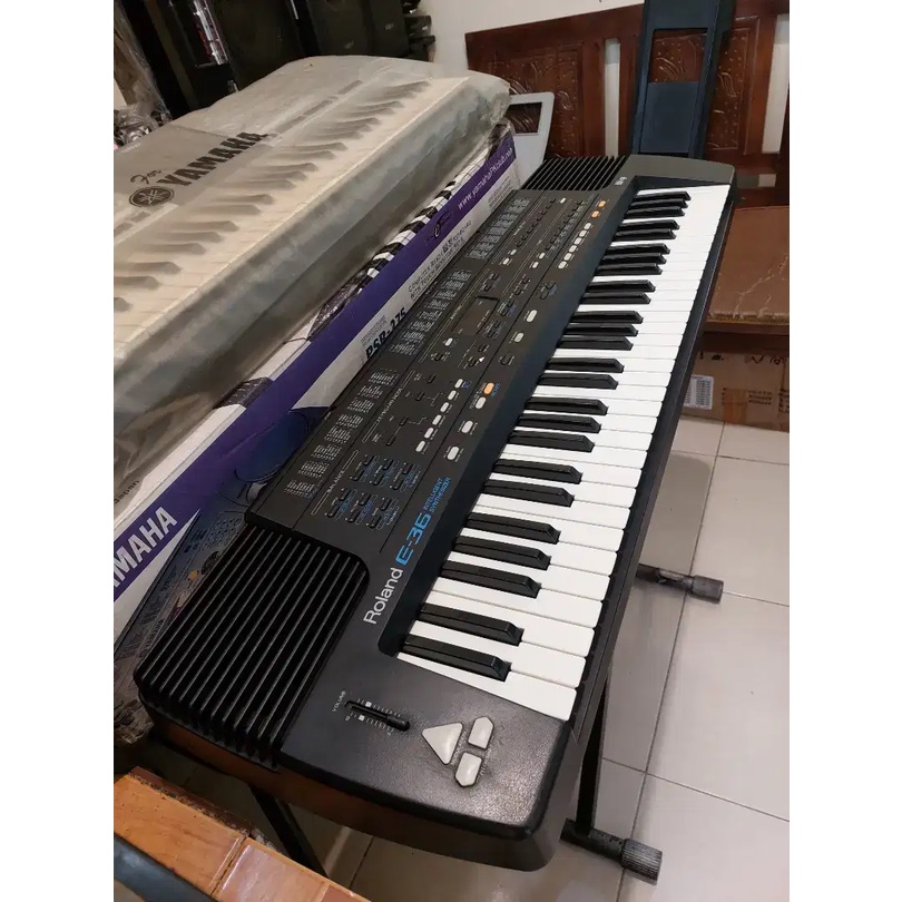 ROLAND E-36 KEYBOARD / ROLAND E36 KEYBOARD SECOND