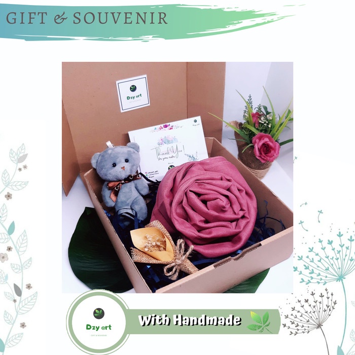 

Parsel Ramadan Hampers Hijab Bentuk Bunga Free Box - Gift All in 1