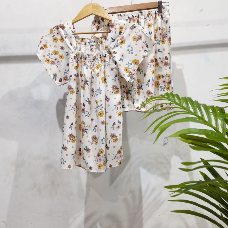 KIMMY ONE SET | CELANA PENDEK |