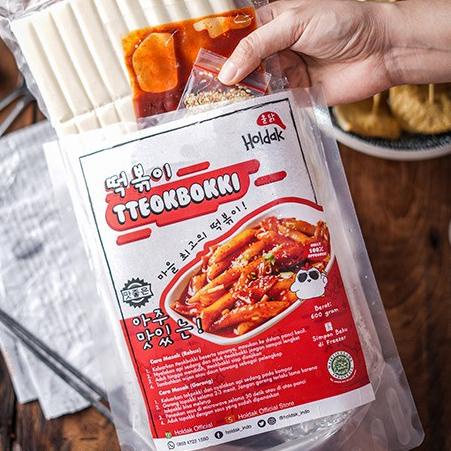 

❈ Holdak Tteokbokki 600 gr + 1 pcs ICE GEL w/saus & wijen ➥