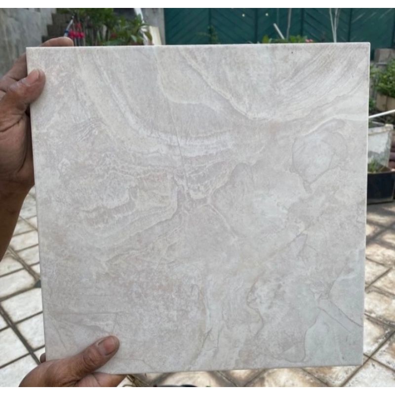 ROMAN G362601 KERAMIK ROMAN G362601 ROMAN 362601 Roman Keramik Lantai KRAKATAU BONE MATT G362601 33.