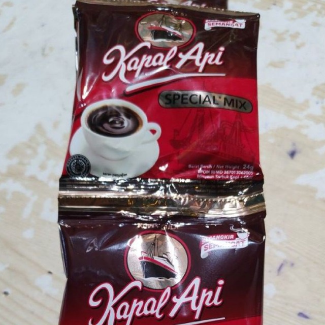 

KOPI Kapal api isi 10