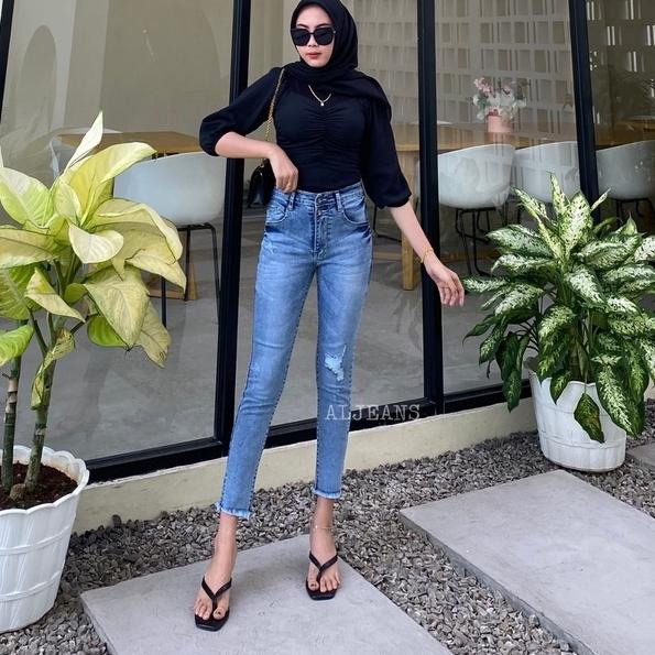 Sale CELANA JEANS NAGITA RIPPED NEW PREMIUM JL IMPORT SZ 27-34