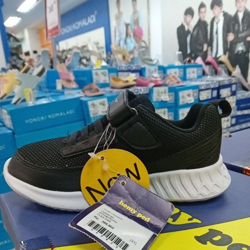 HOMYPED SEPATU SEKOLAH ANAK LUCIO 02