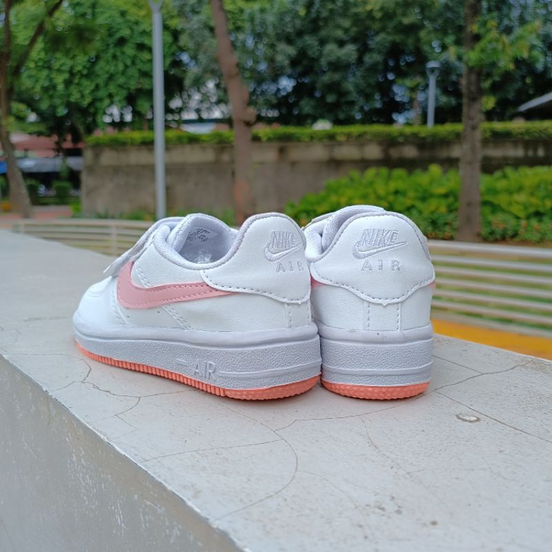 SEPATU NIKE ANAK SEPATU ANAK PEREMPUAN SNEAKERS ANAK PREMIUM HIGH QUALITY SEPATU NIKE AIR FORCE 1 ANAK WHITE PEACH