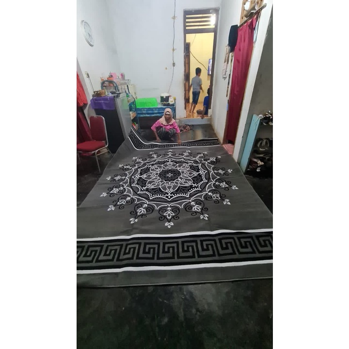Karpet Rumah Moderno Momento 11920 Grey -  Ukuran 2x1 Meter - Pusat Grosir Karpet